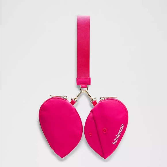 lululemon athletica Handbags - Lululemon Dual Pouch Wristlet Heart- Passionate/Passionate/Gold